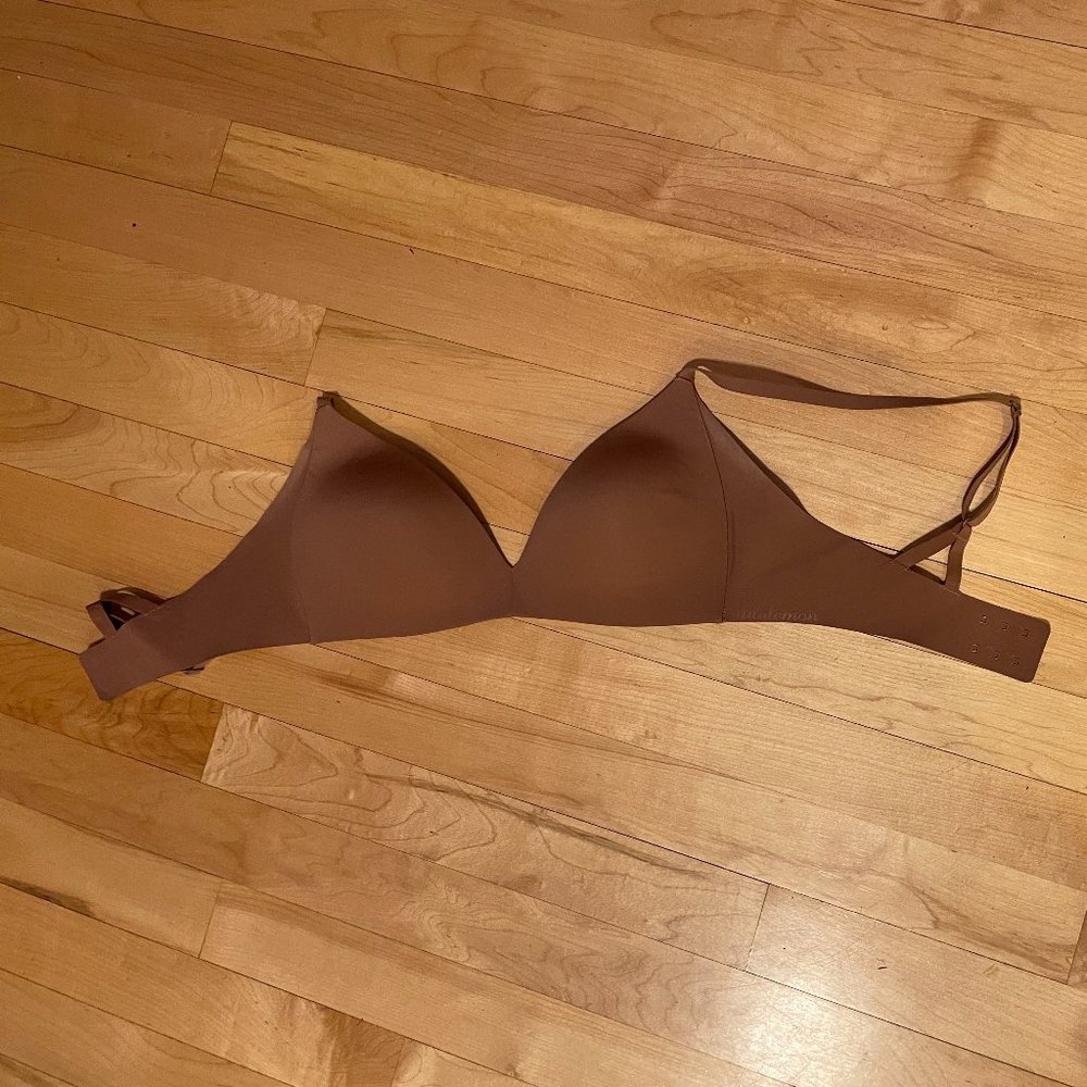 LULULEMON BRA